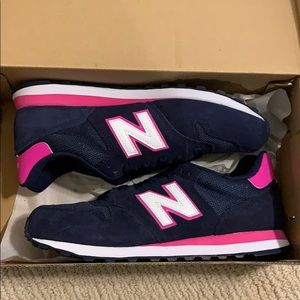NEW BALANCE SHOES